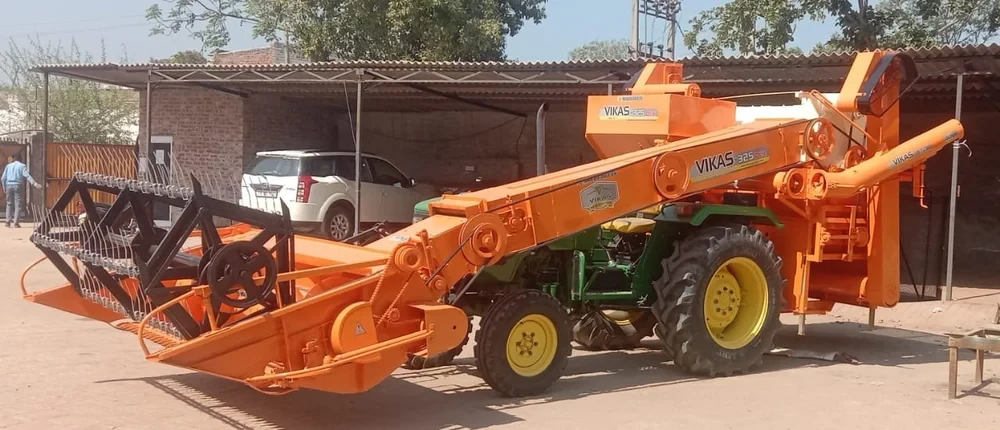 Mild Steel Vikas 325 Mini Combine Harvester, 1 acres/hr, 50 HP